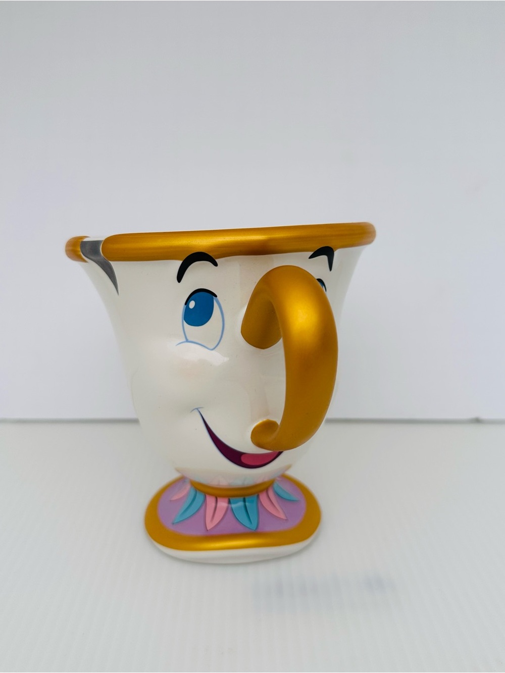Disney Mrs. Potts-Inspired Gold Handle White Character Vase